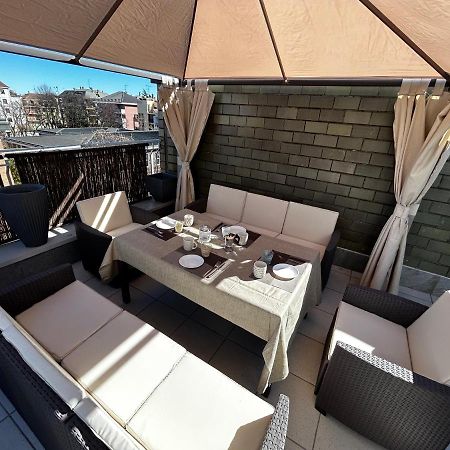 ミラノR39 Attic With Terrace And Private Parkingアパートメント エクステリア 写真
