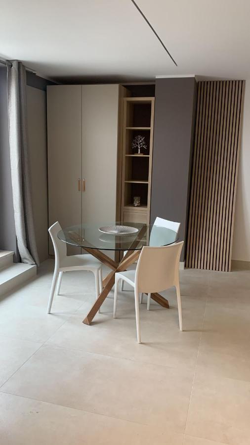 ミラノR39 Attic With Terrace And Private Parkingアパートメント エクステリア 写真