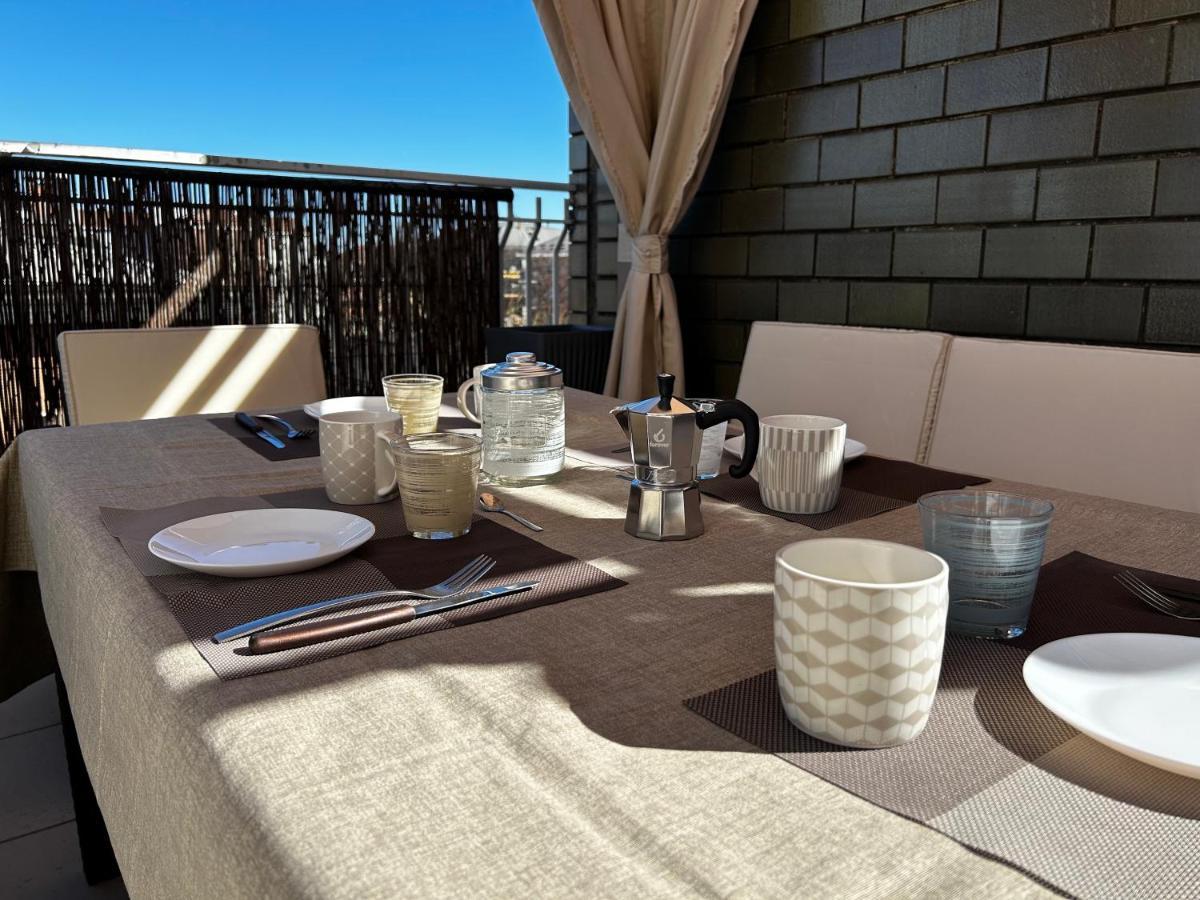 ミラノR39 Attic With Terrace And Private Parkingアパートメント エクステリア 写真