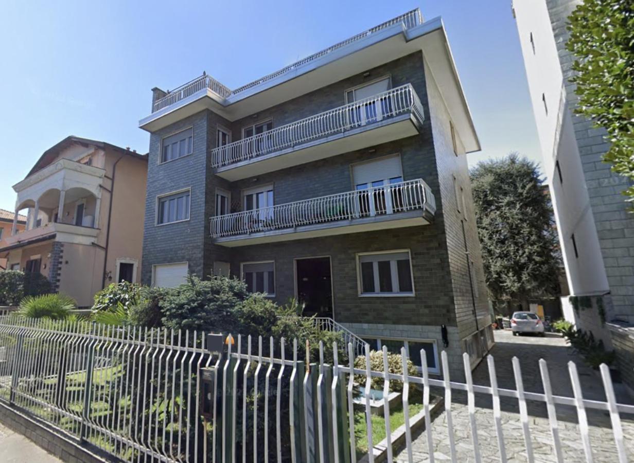 ミラノR39 Attic With Terrace And Private Parkingアパートメント エクステリア 写真
